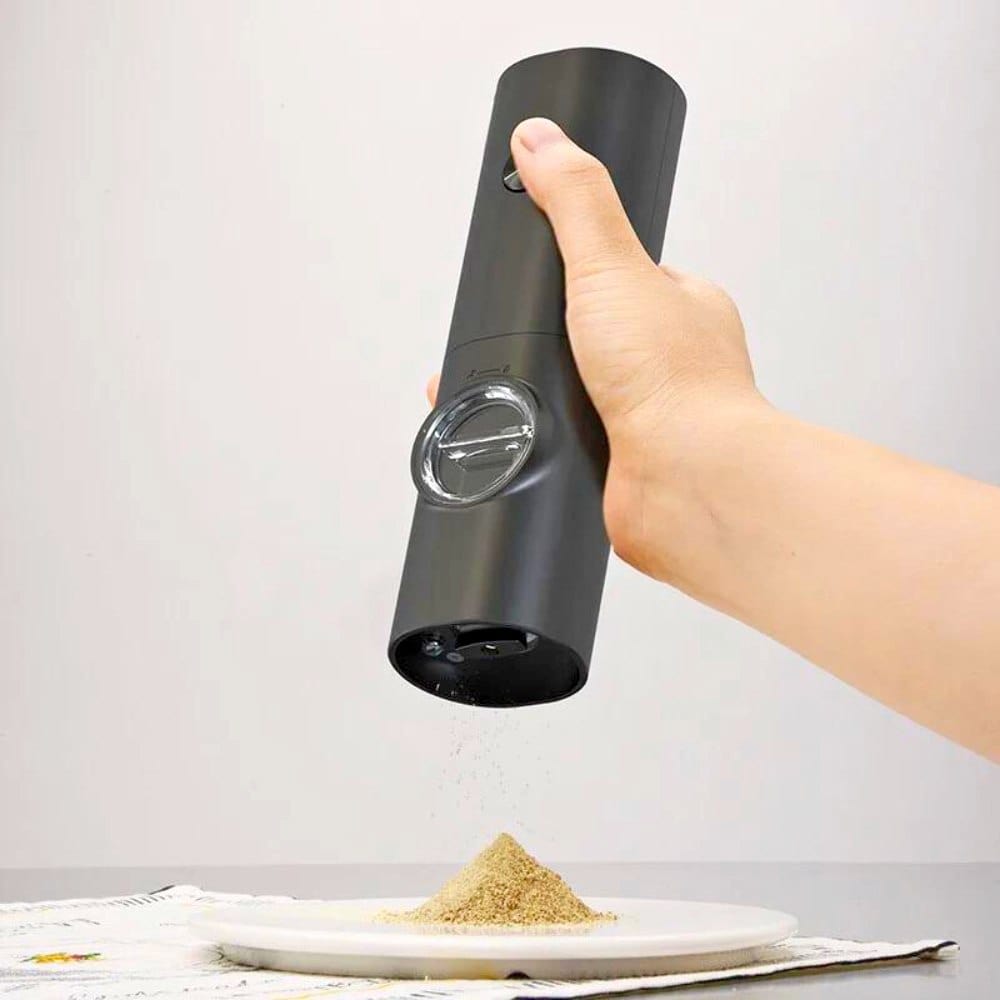 ArtOlo Stainless Steel Electric Pepper Grinder with Adjustable Coarseness